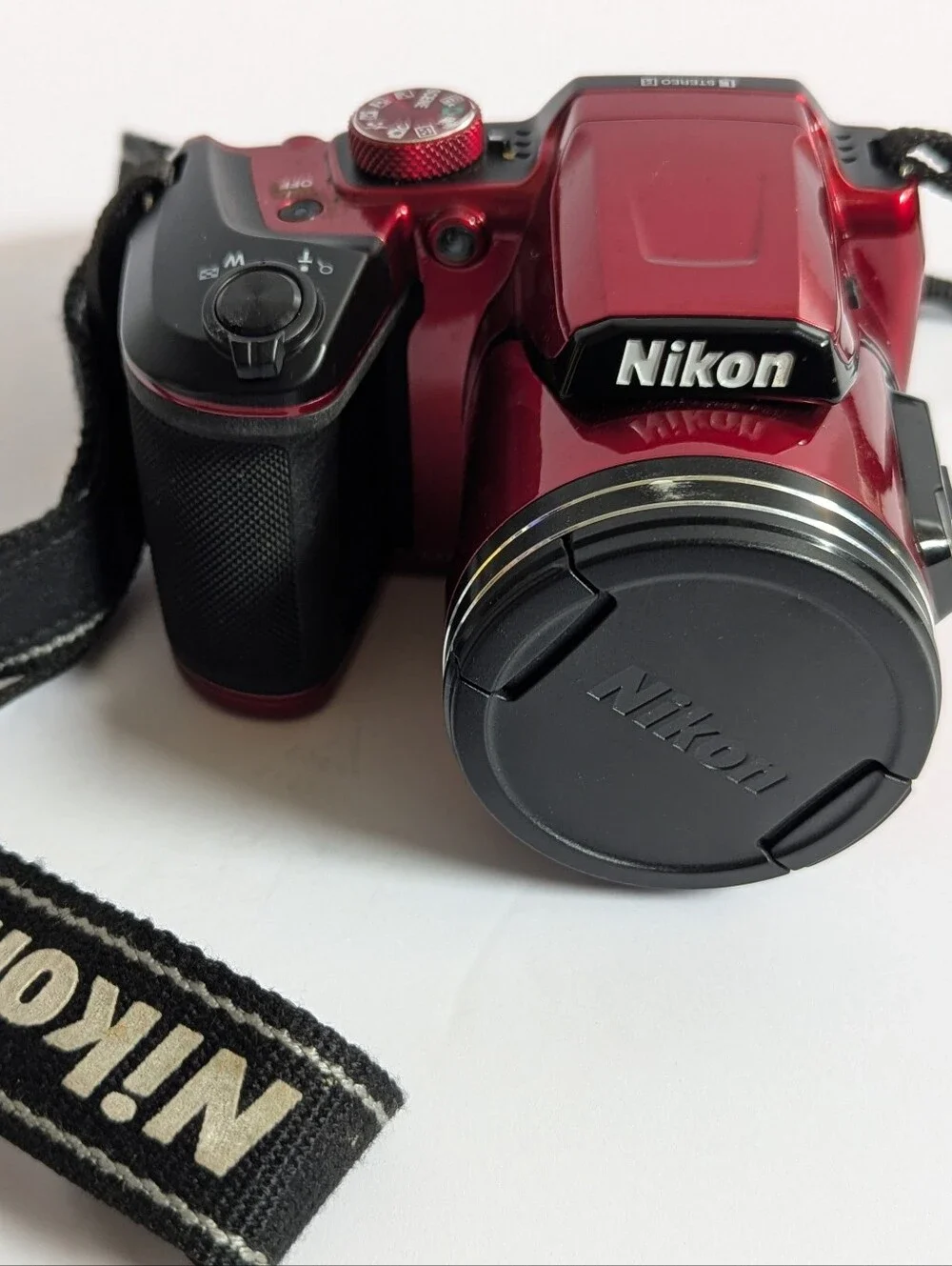 Nikon Coolpix B500 16MP Digital Camera Red 40x Optical Zoom 3” LCD Tested W Box